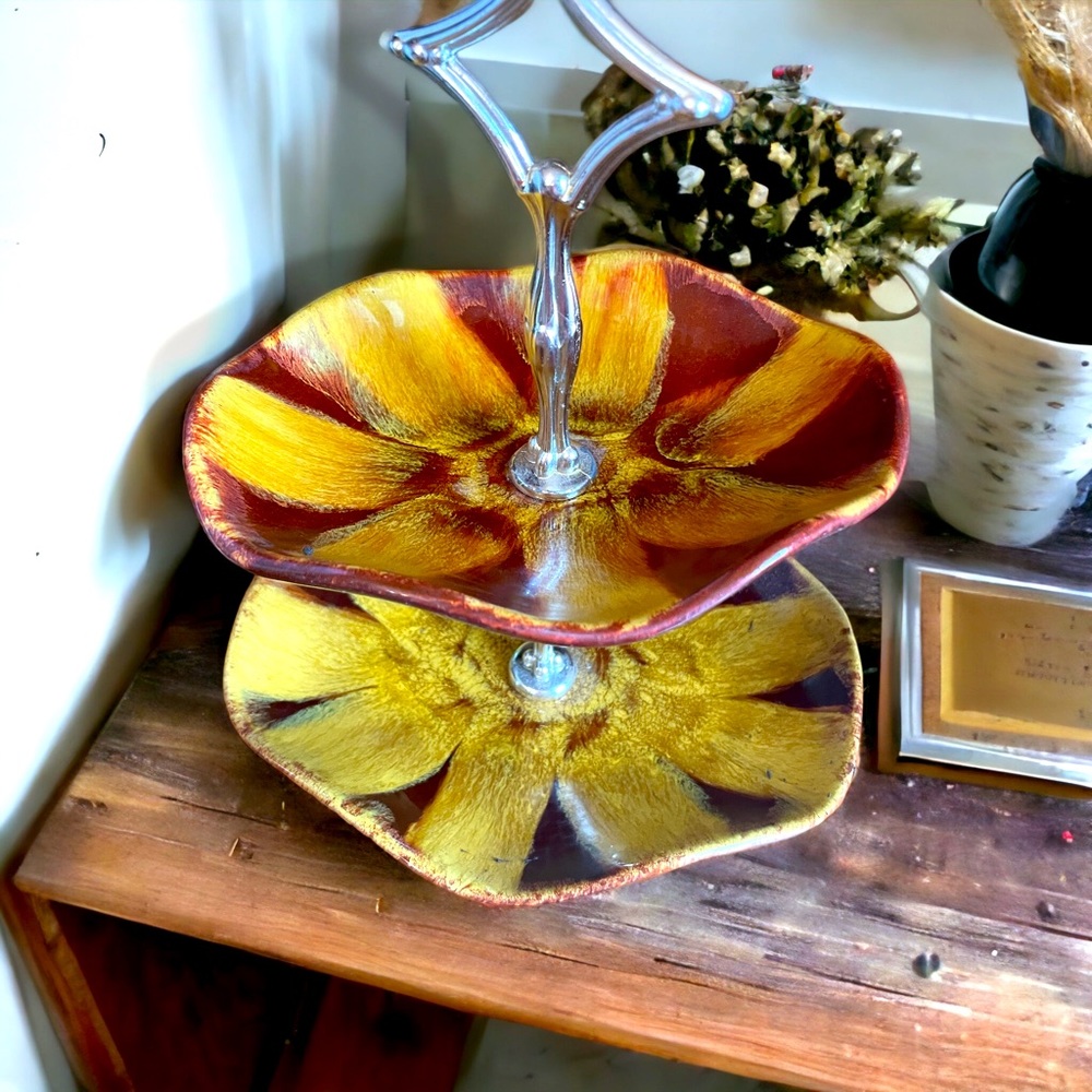 Rare 1970s Vintage Blue Mountain Pottery in Harvest Gold Tiered Tray